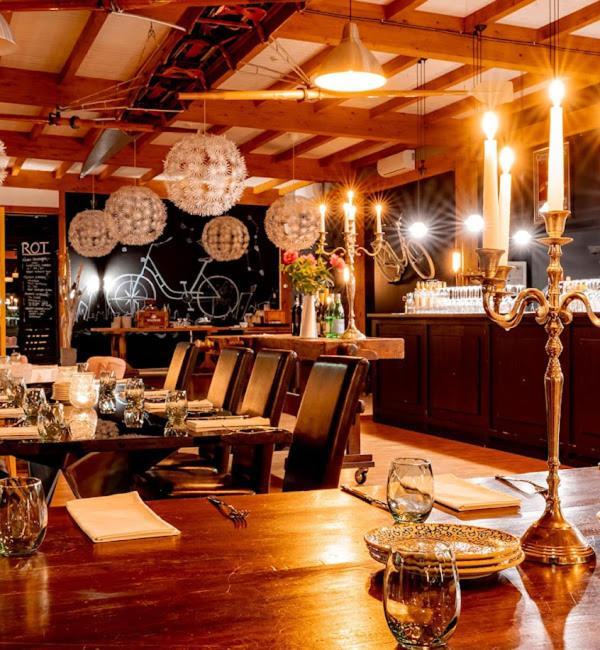 Weltrad Am Fluss Restaurant & Quartier Hotel Schonebeck  Bagian luar foto